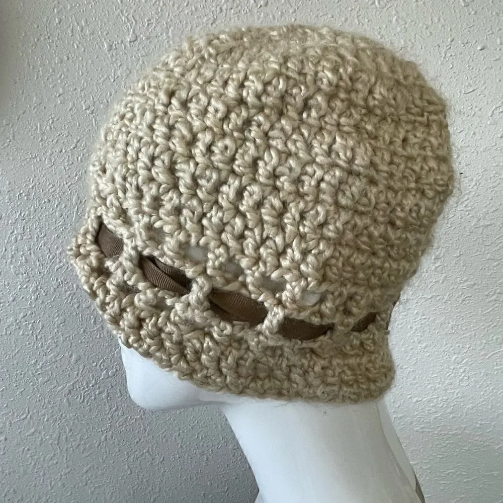 Loose Knit Sticking Cap EUC